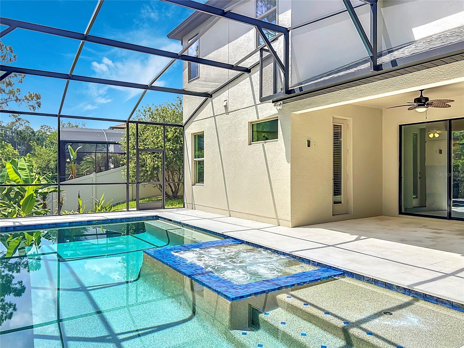 Image 92 of 100 For 8409 Vivaro Isle Way
