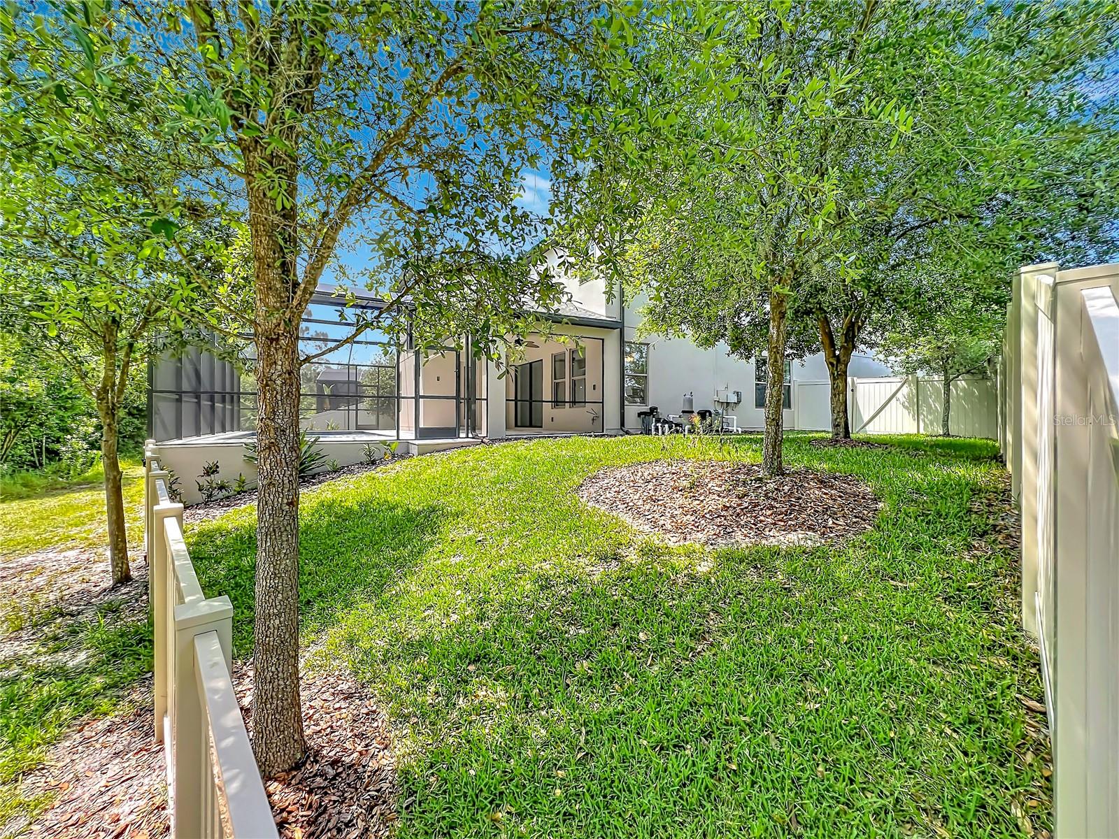 Image 95 of 100 For 8409 Vivaro Isle Way