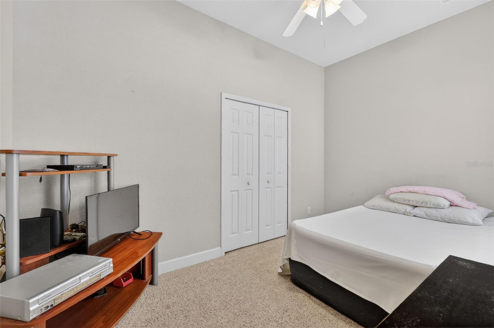 Image 13 of 24 For 1010 Green Gate Boulevard