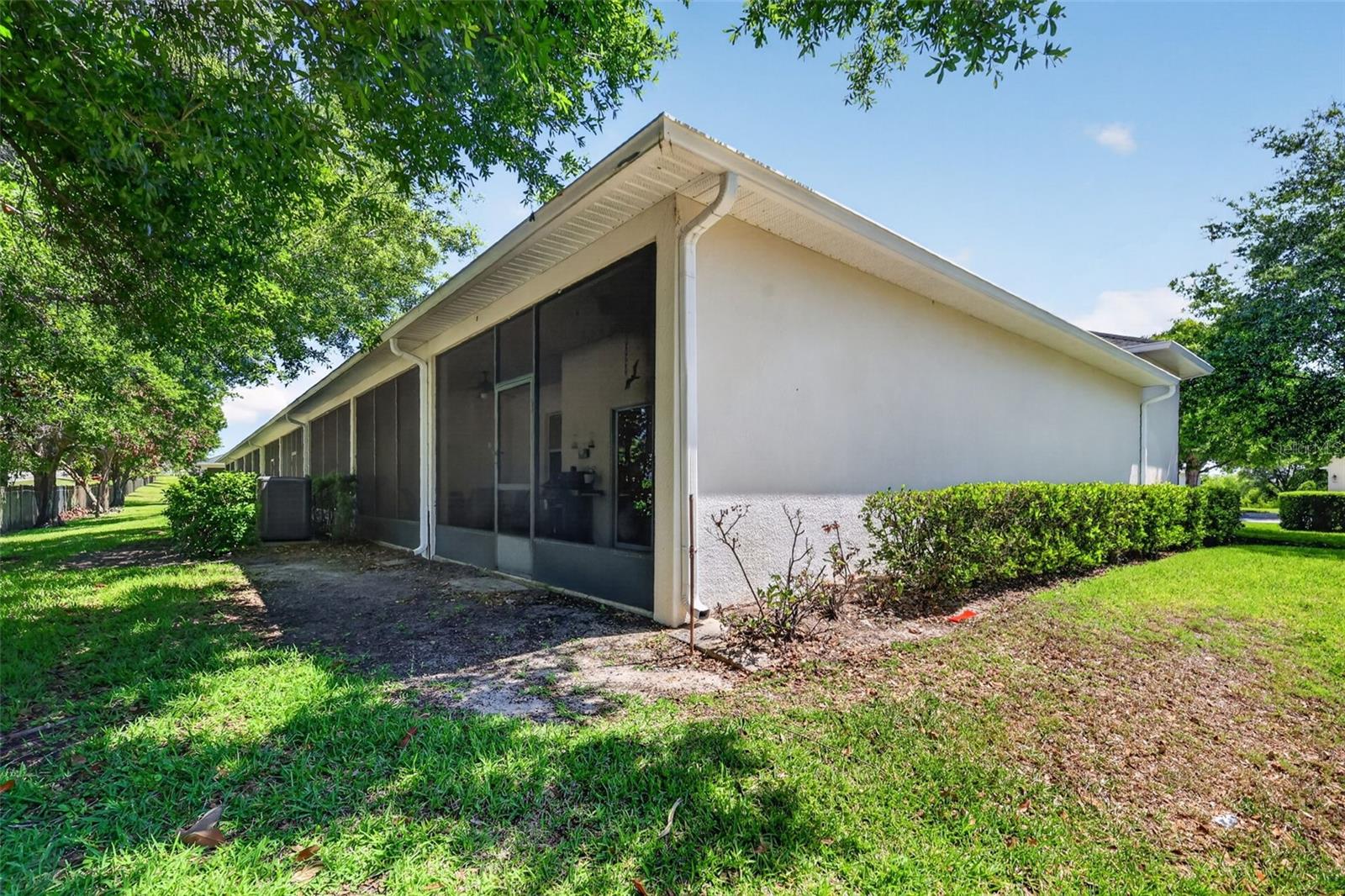 Image 17 of 24 For 1010 Green Gate Boulevard