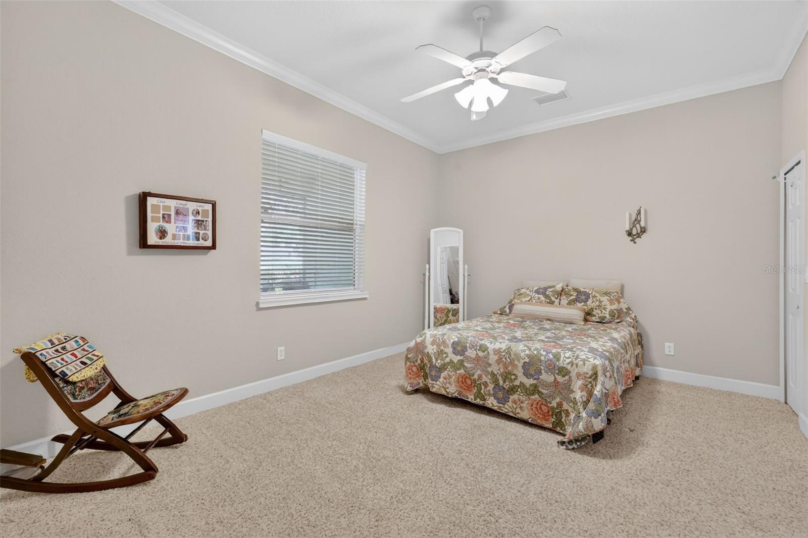 Image 9 of 24 For 1010 Green Gate Boulevard