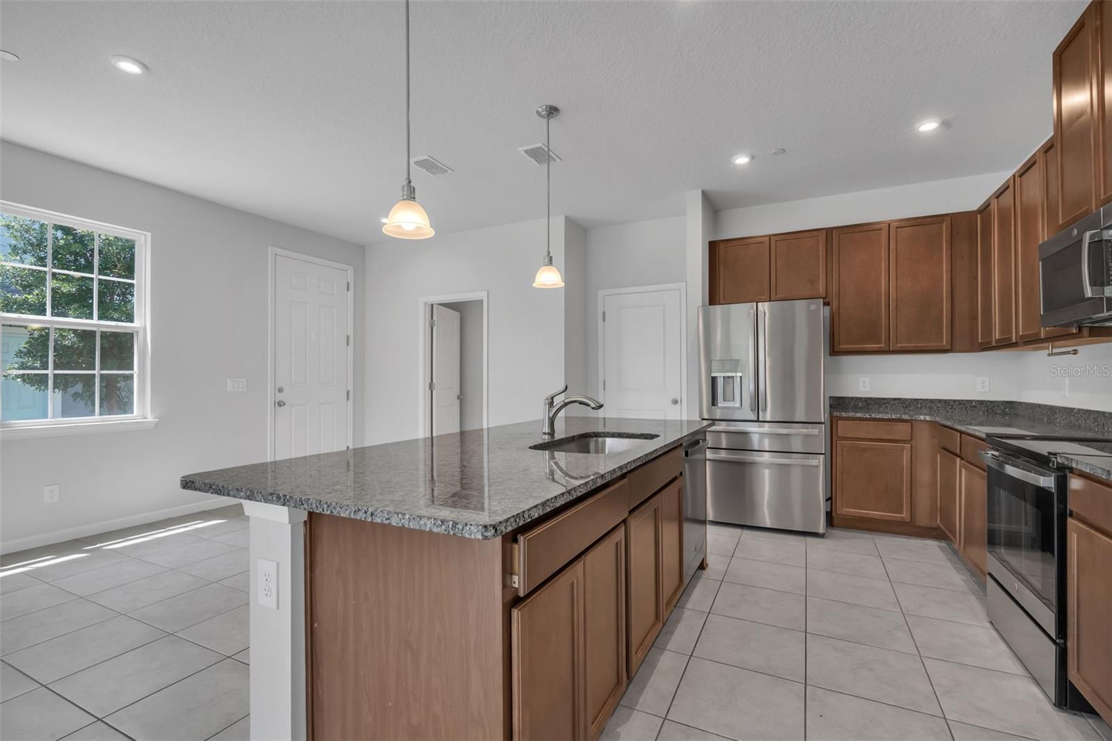 Image 16 of 53 For 1809 Holden Ridge Lane