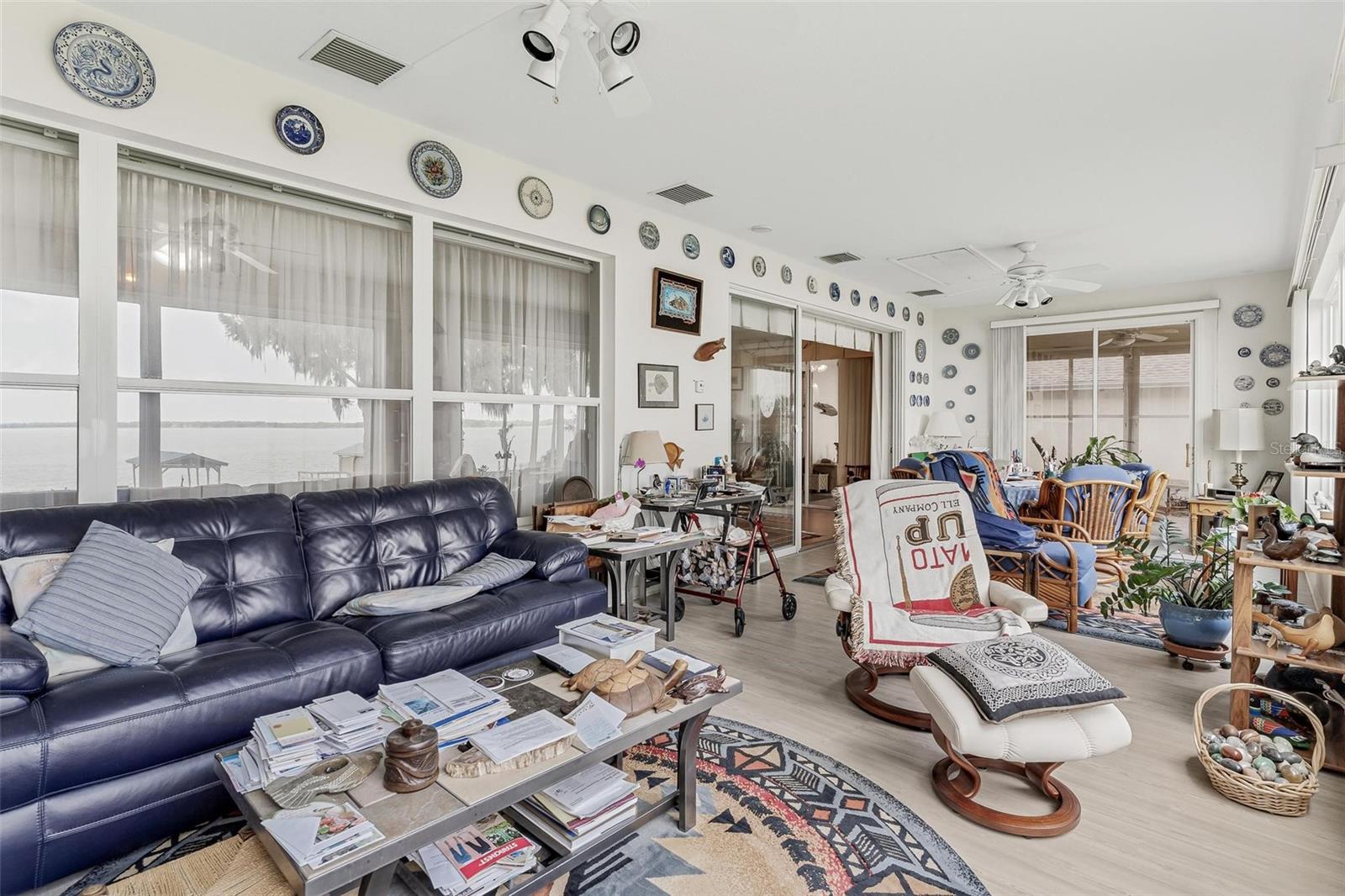 Image 6 of 78 For 6274 Sailboat Avenue