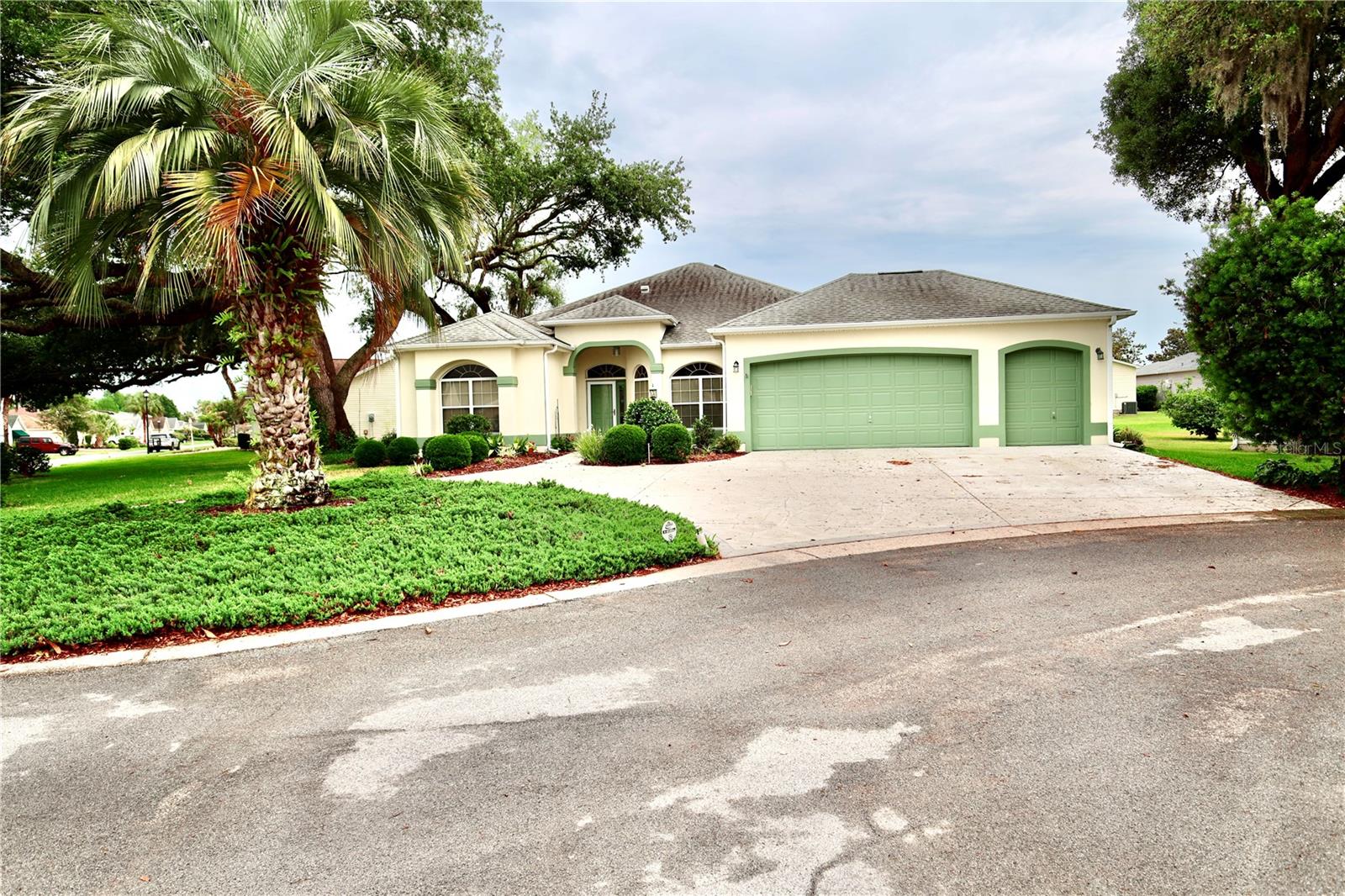 Image 2 of 16 For 532 Carrera Drive