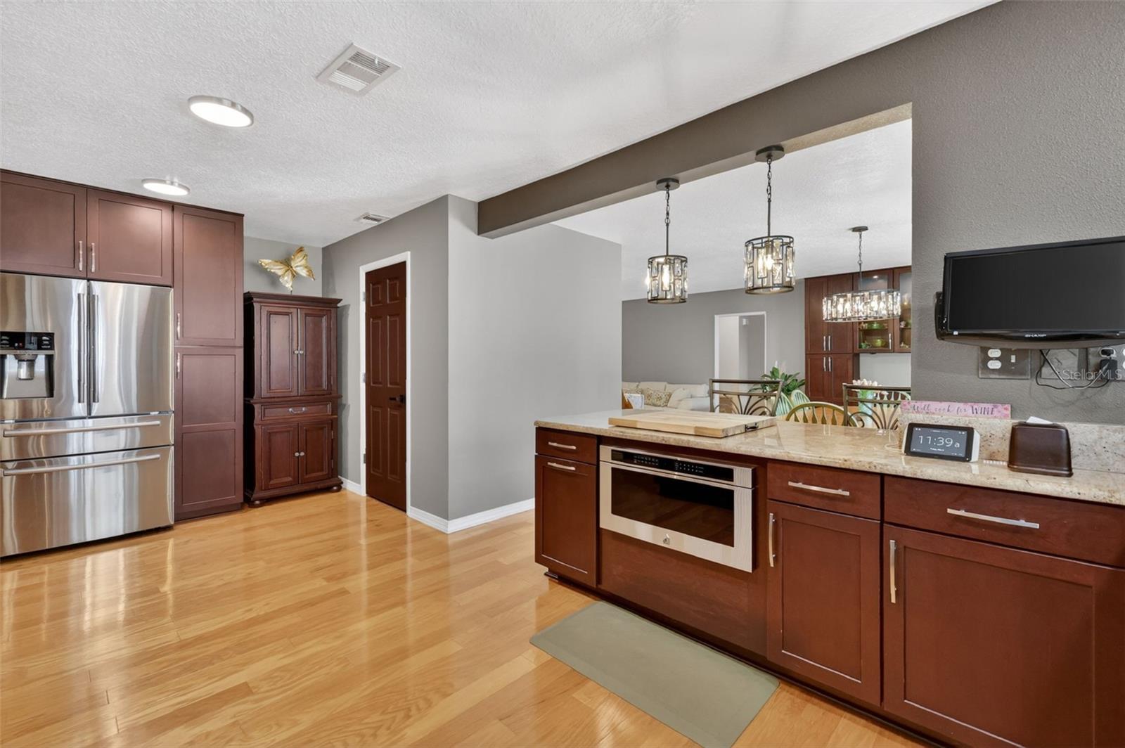 Image 14 of 83 For 32739 Lake Eustis Drive