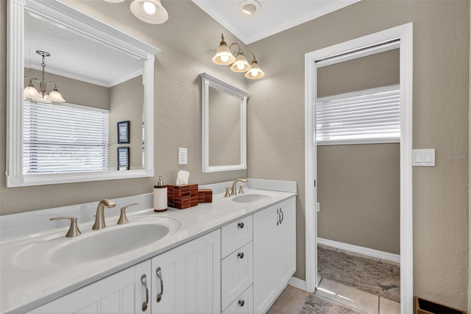 Image 29 of 83 For 32739 Lake Eustis Drive