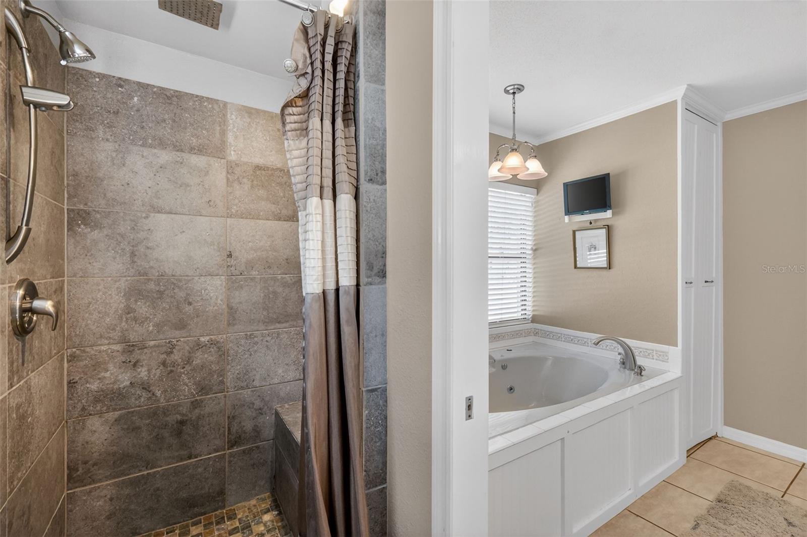 Image 31 of 83 For 32739 Lake Eustis Drive