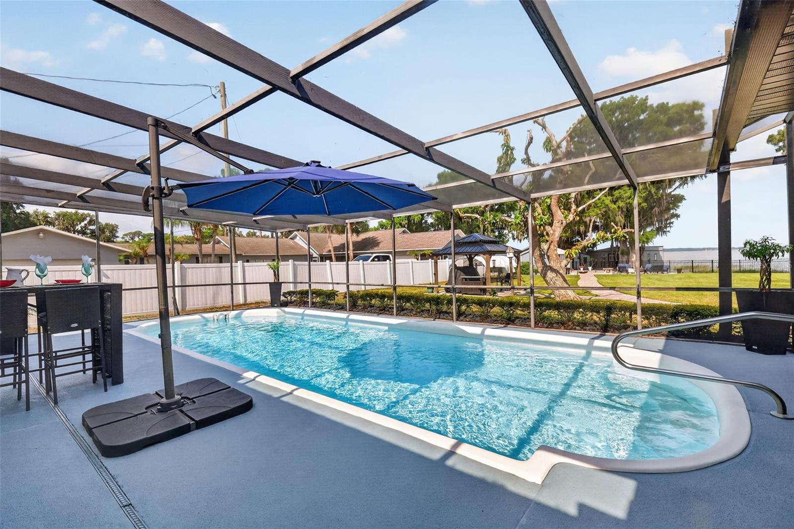 Image 49 of 83 For 32739 Lake Eustis Drive