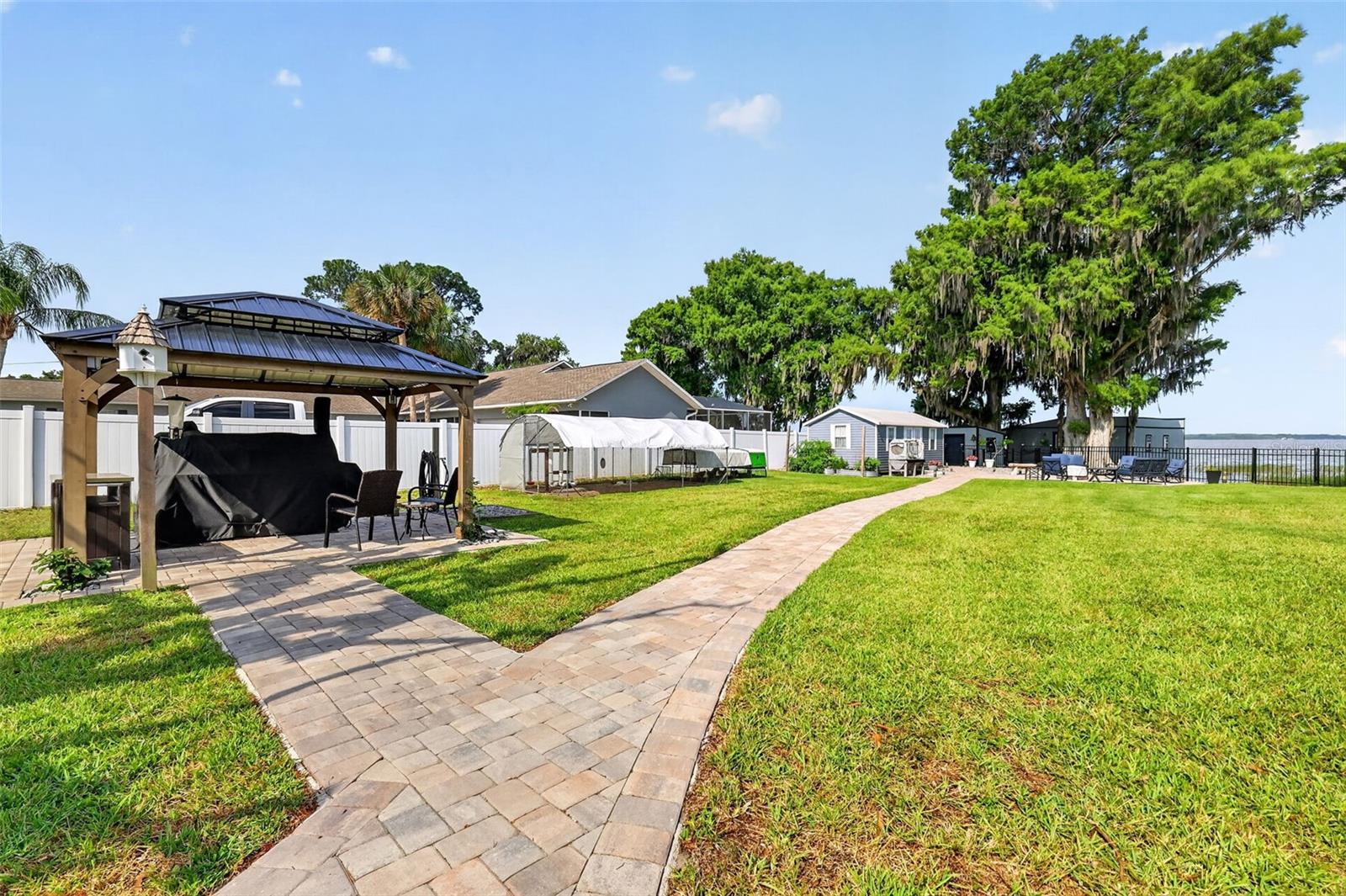 Image 56 of 83 For 32739 Lake Eustis Drive