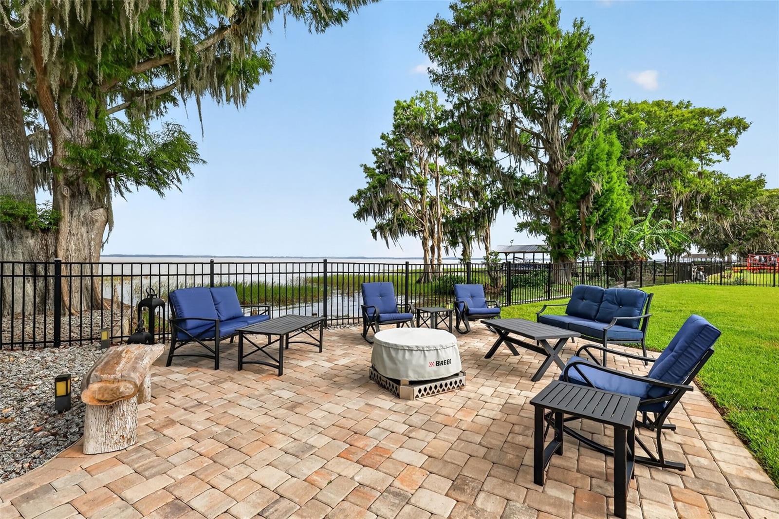 Image 59 of 83 For 32739 Lake Eustis Drive