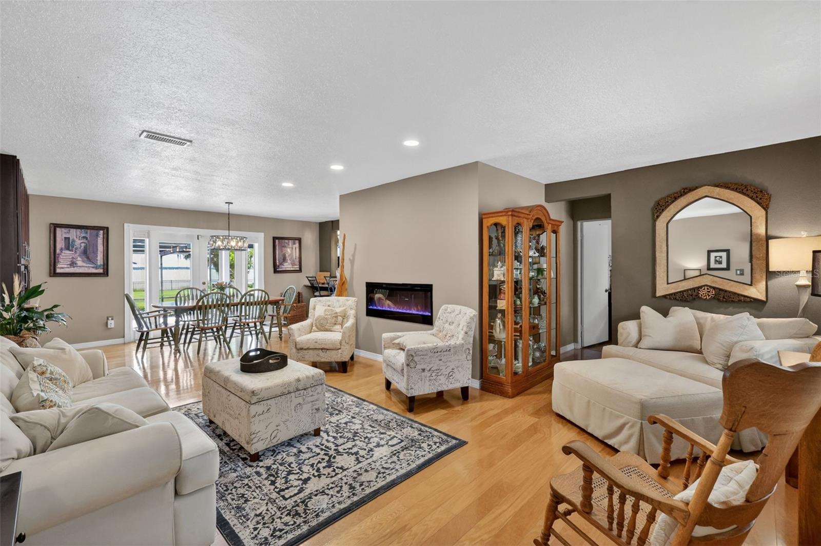 Image 6 of 83 For 32739 Lake Eustis Drive
