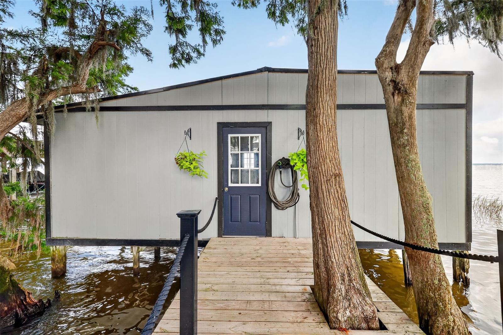 Image 63 of 83 For 32739 Lake Eustis Drive