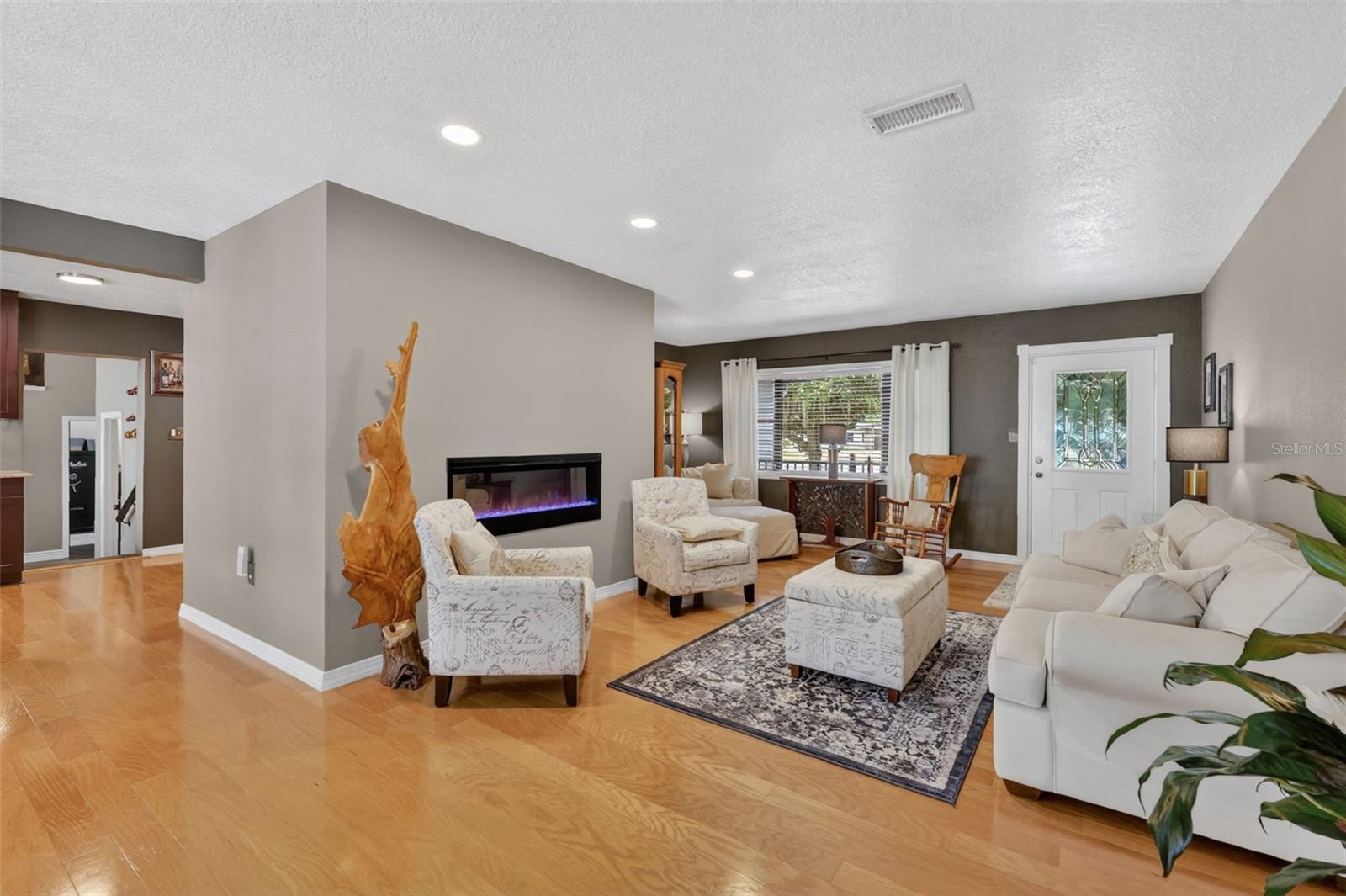 Image 7 of 83 For 32739 Lake Eustis Drive