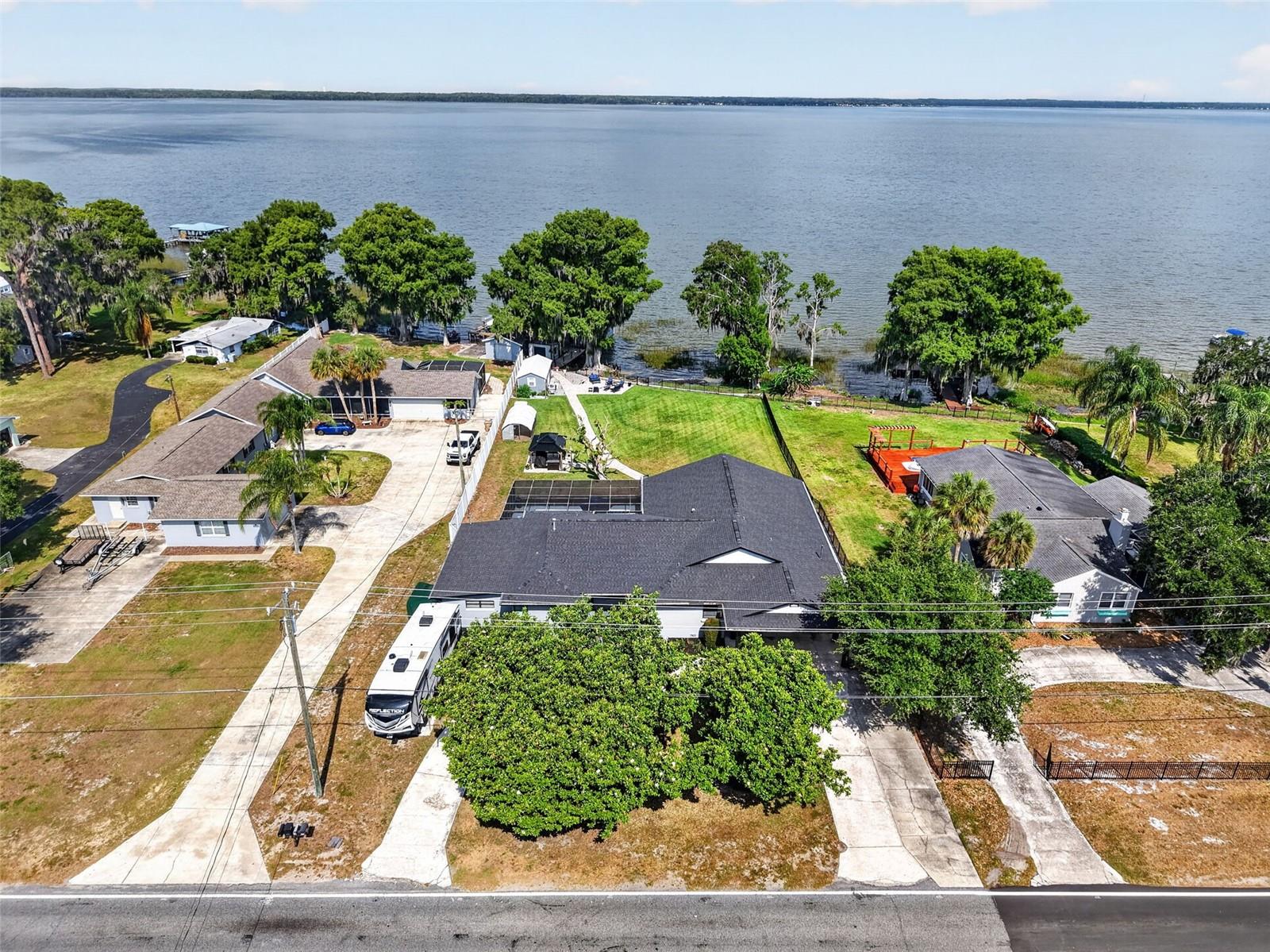 Image 70 of 83 For 32739 Lake Eustis Drive