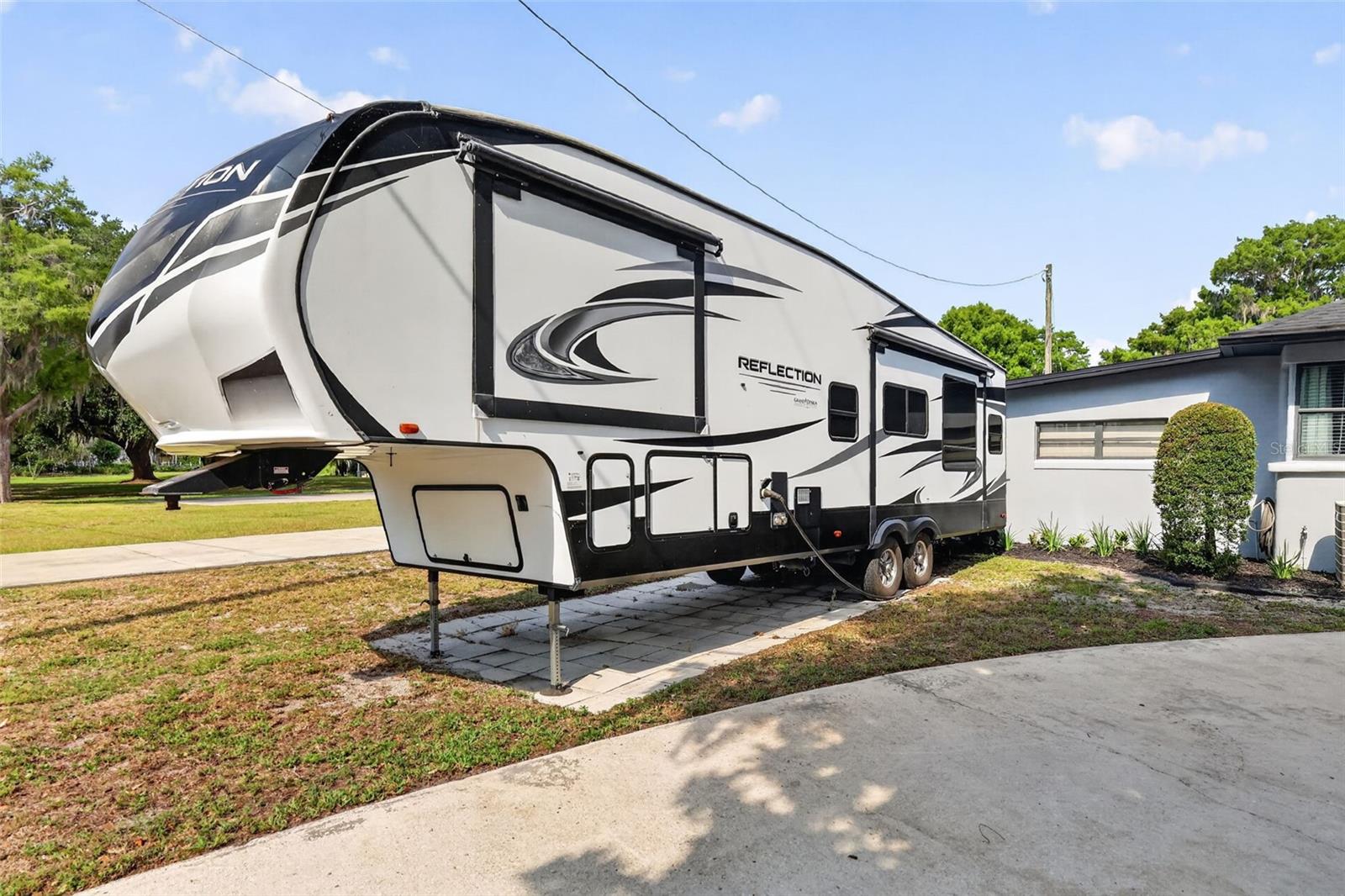 Image 78 of 83 For 32739 Lake Eustis Drive