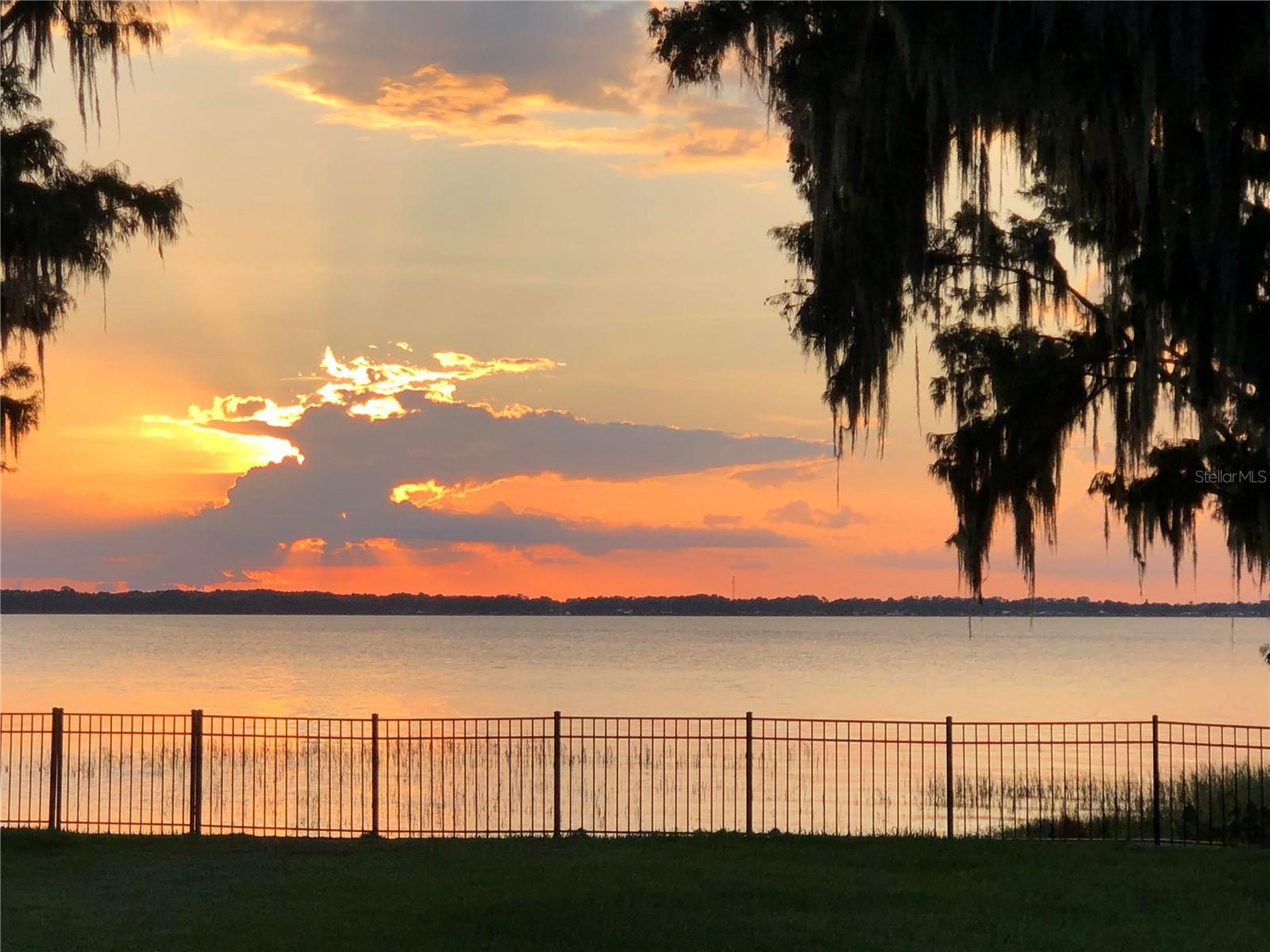 Image 80 of 83 For 32739 Lake Eustis Drive