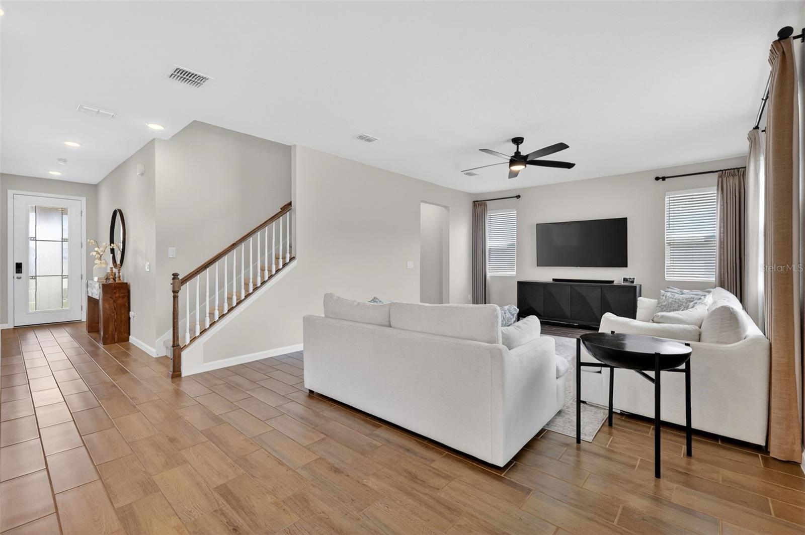Image 12 of 53 For 3710 Malad Way