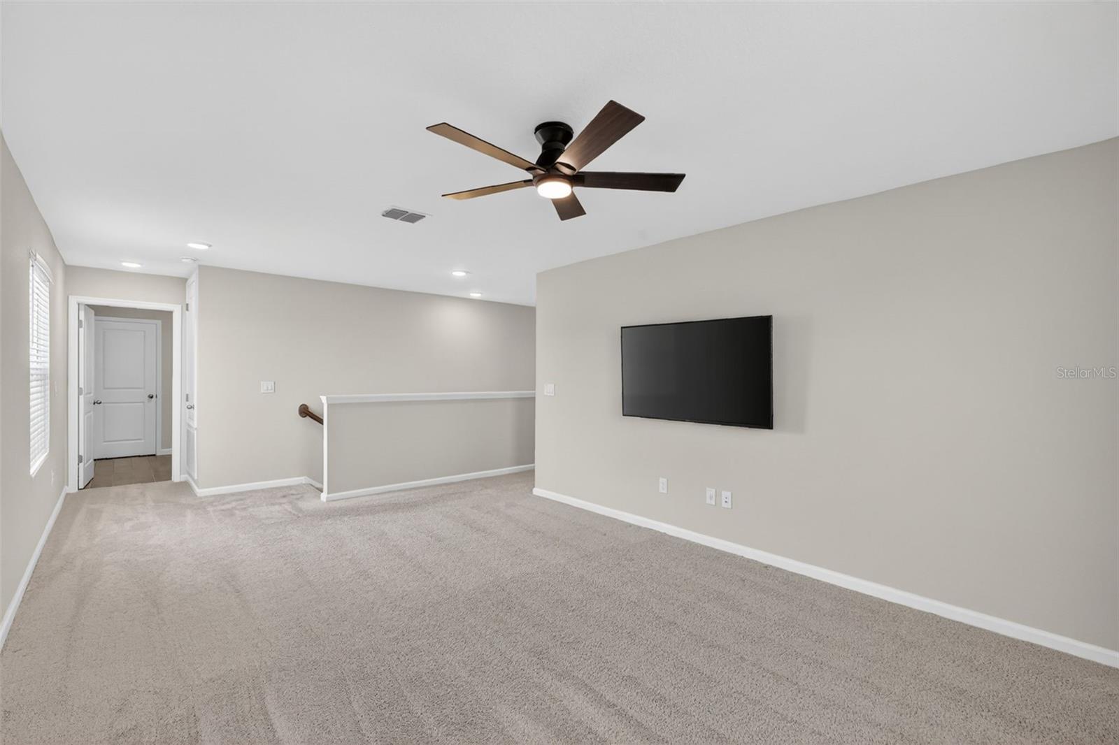 Image 16 of 53 For 3710 Malad Way