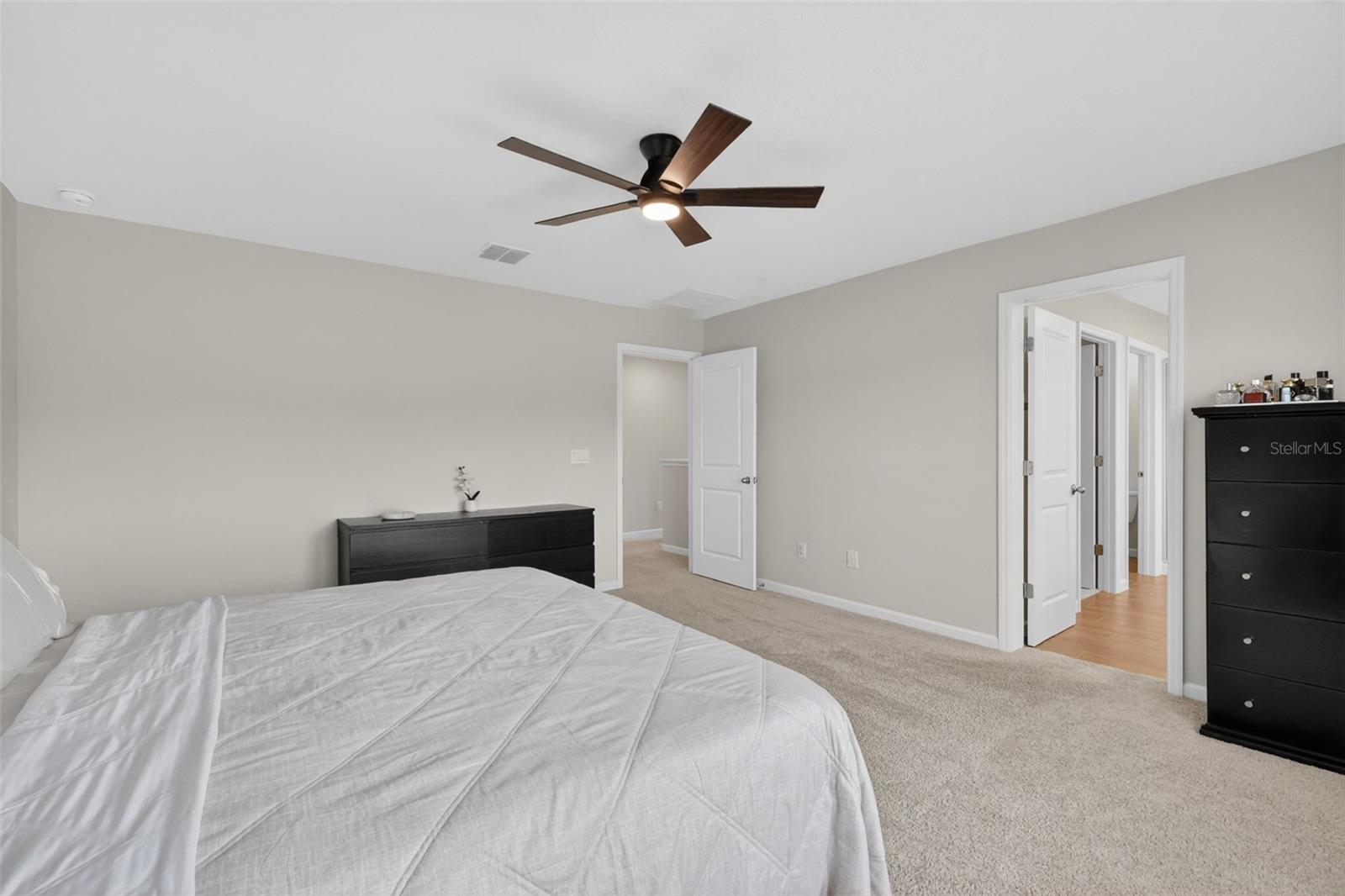 Image 18 of 53 For 3710 Malad Way