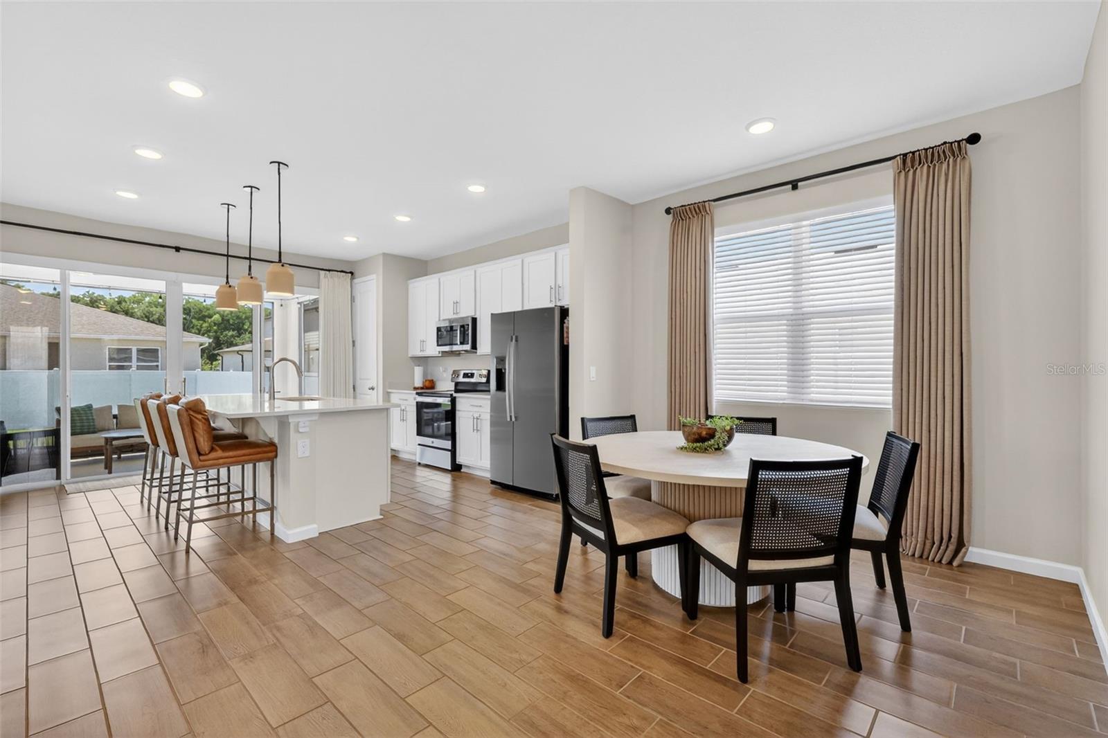 Image 6 of 53 For 3710 Malad Way