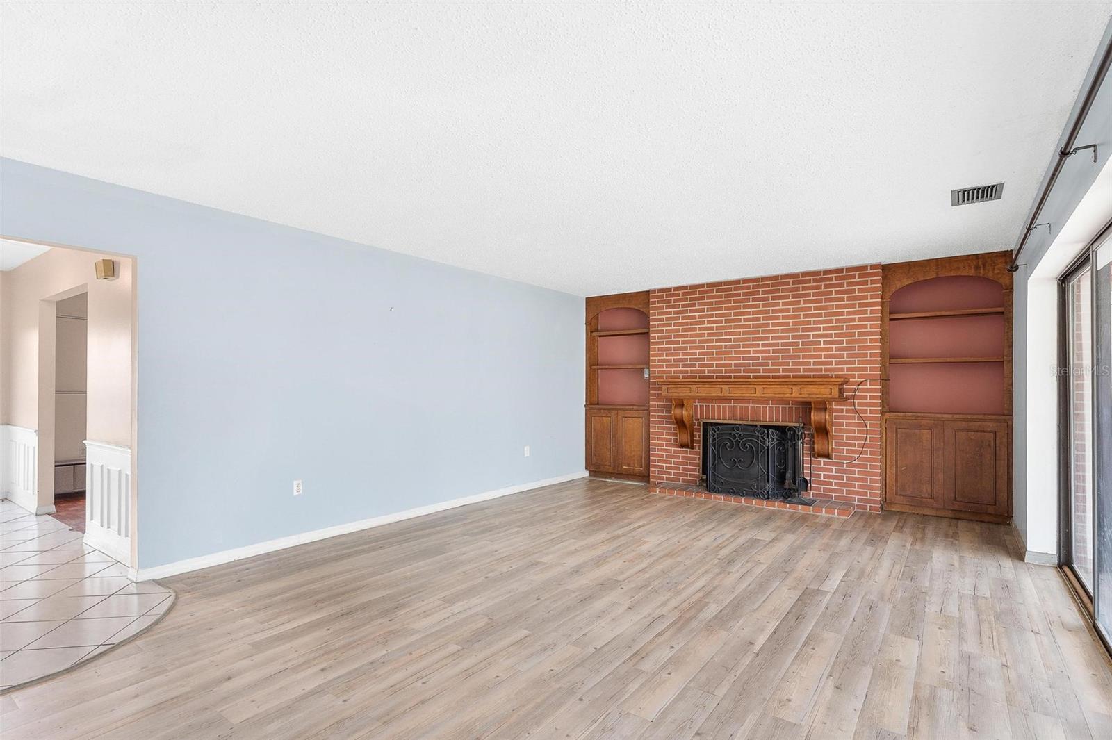 Image 10 of 57 For 2500 Urick Street