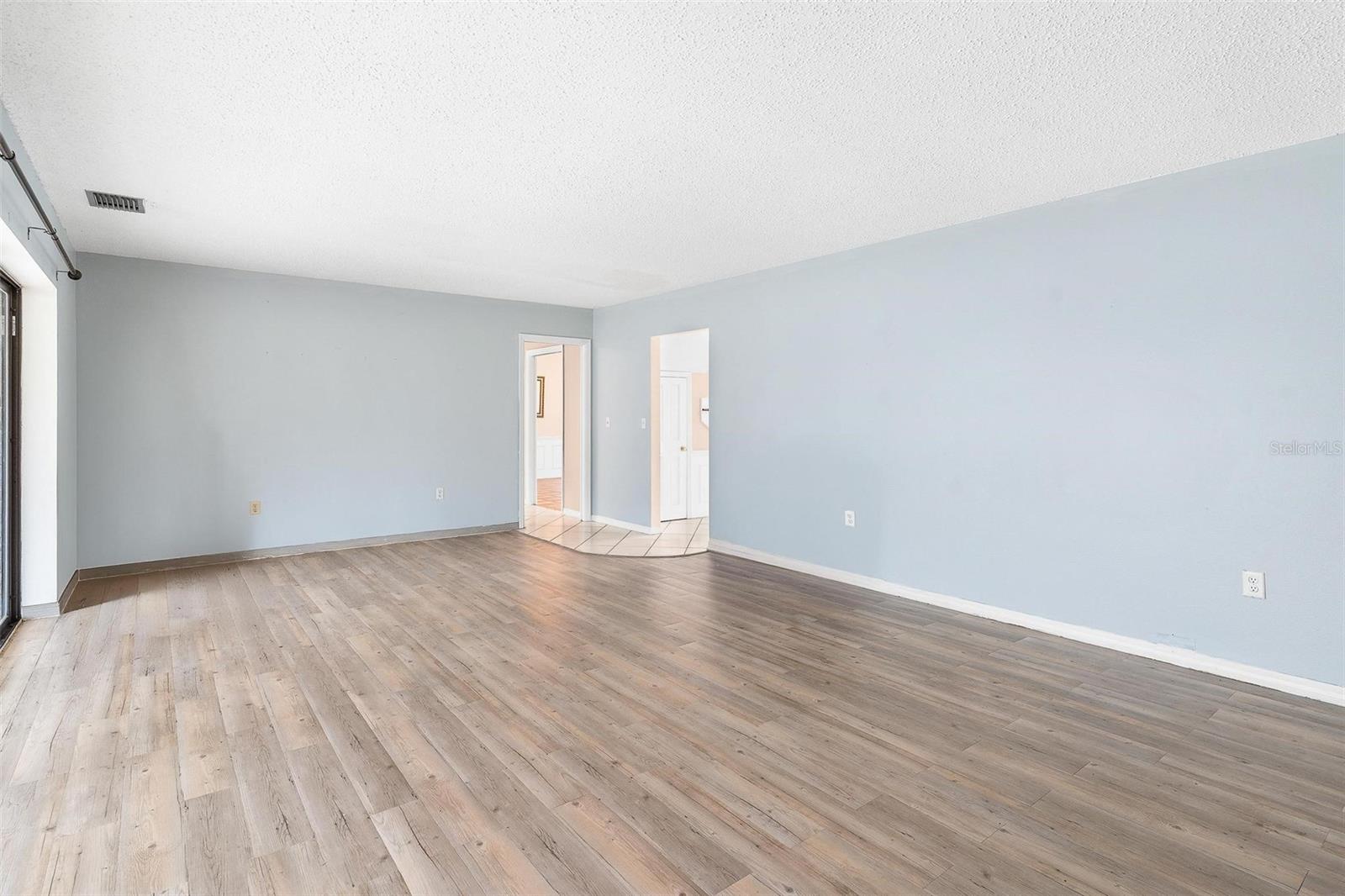 Image 12 of 57 For 2500 Urick Street
