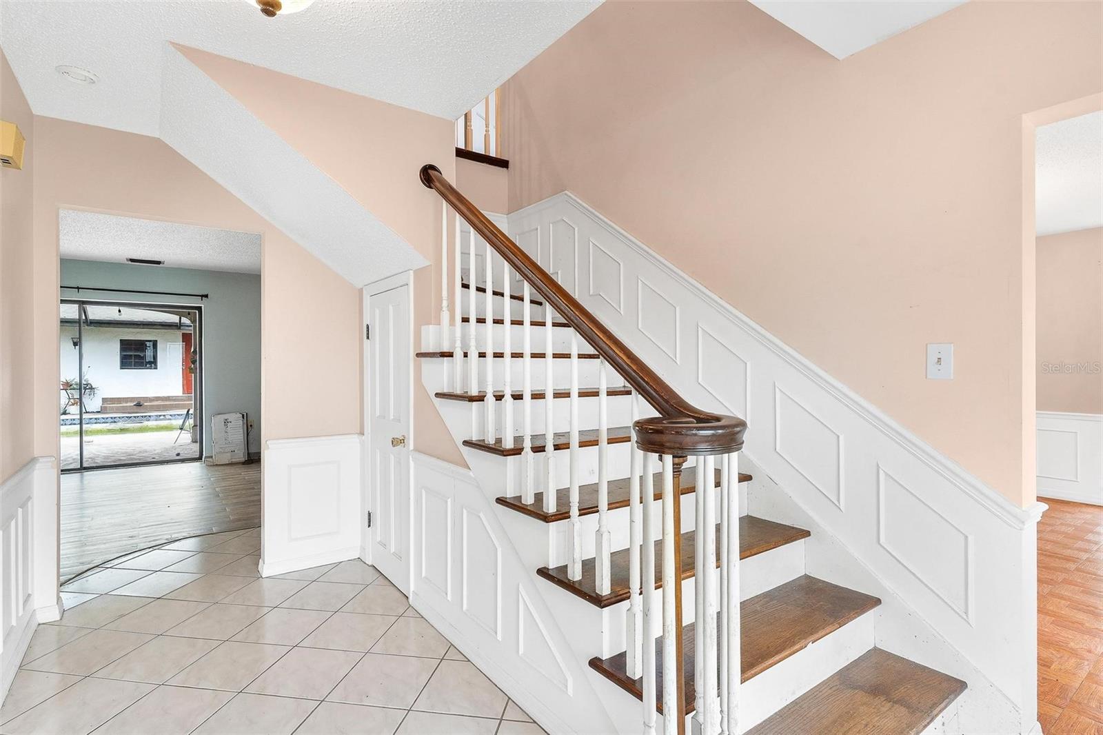 Image 6 of 57 For 2500 Urick Street