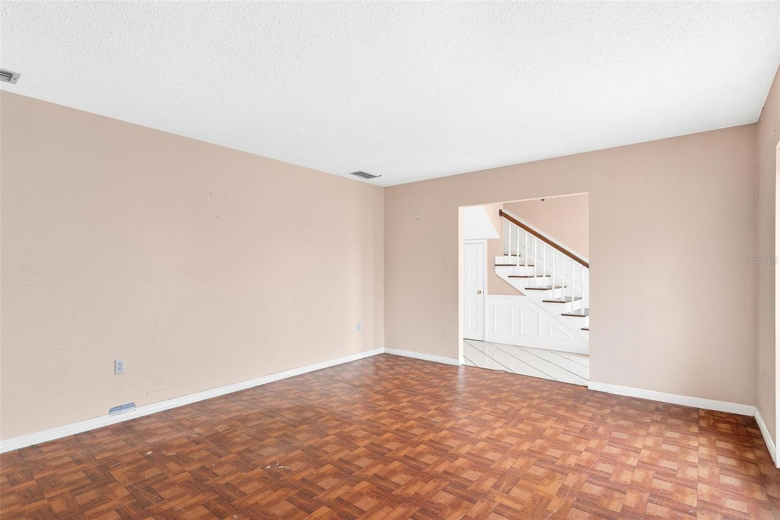 Image 8 of 57 For 2500 Urick Street