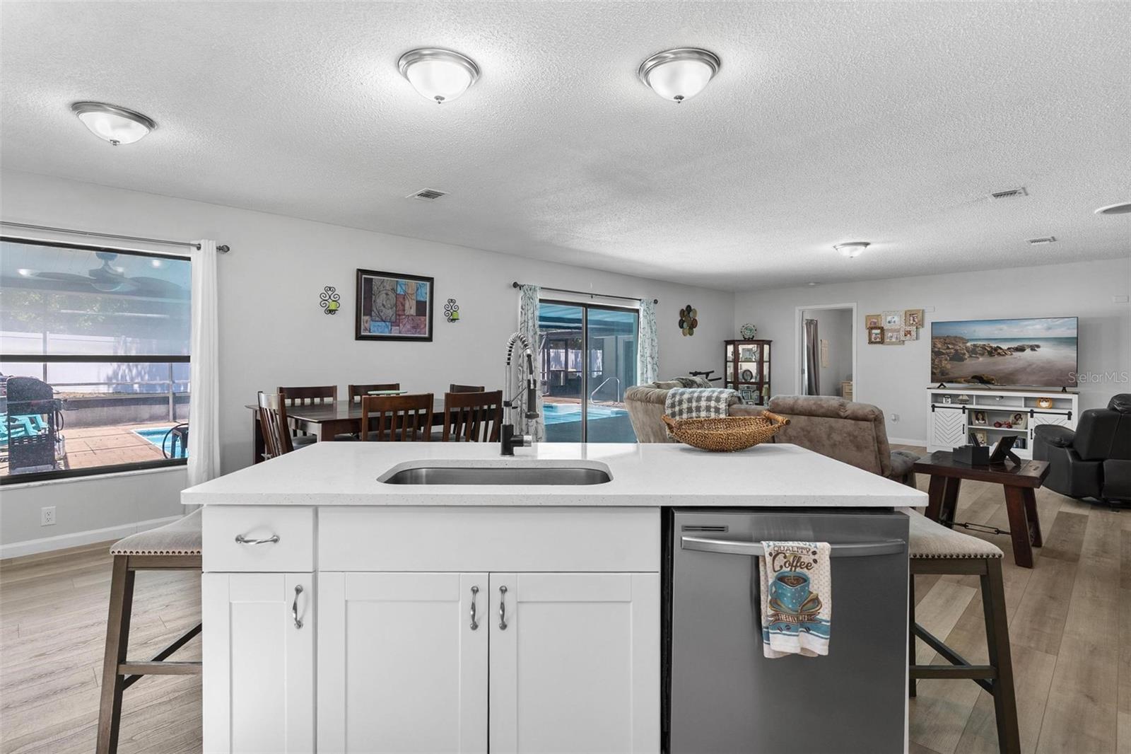 Image 12 of 53 For 5435 165th Street Road