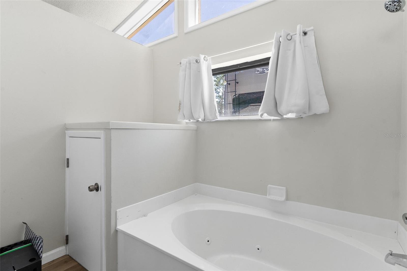 Image 40 of 53 For 5435 165th Street Road