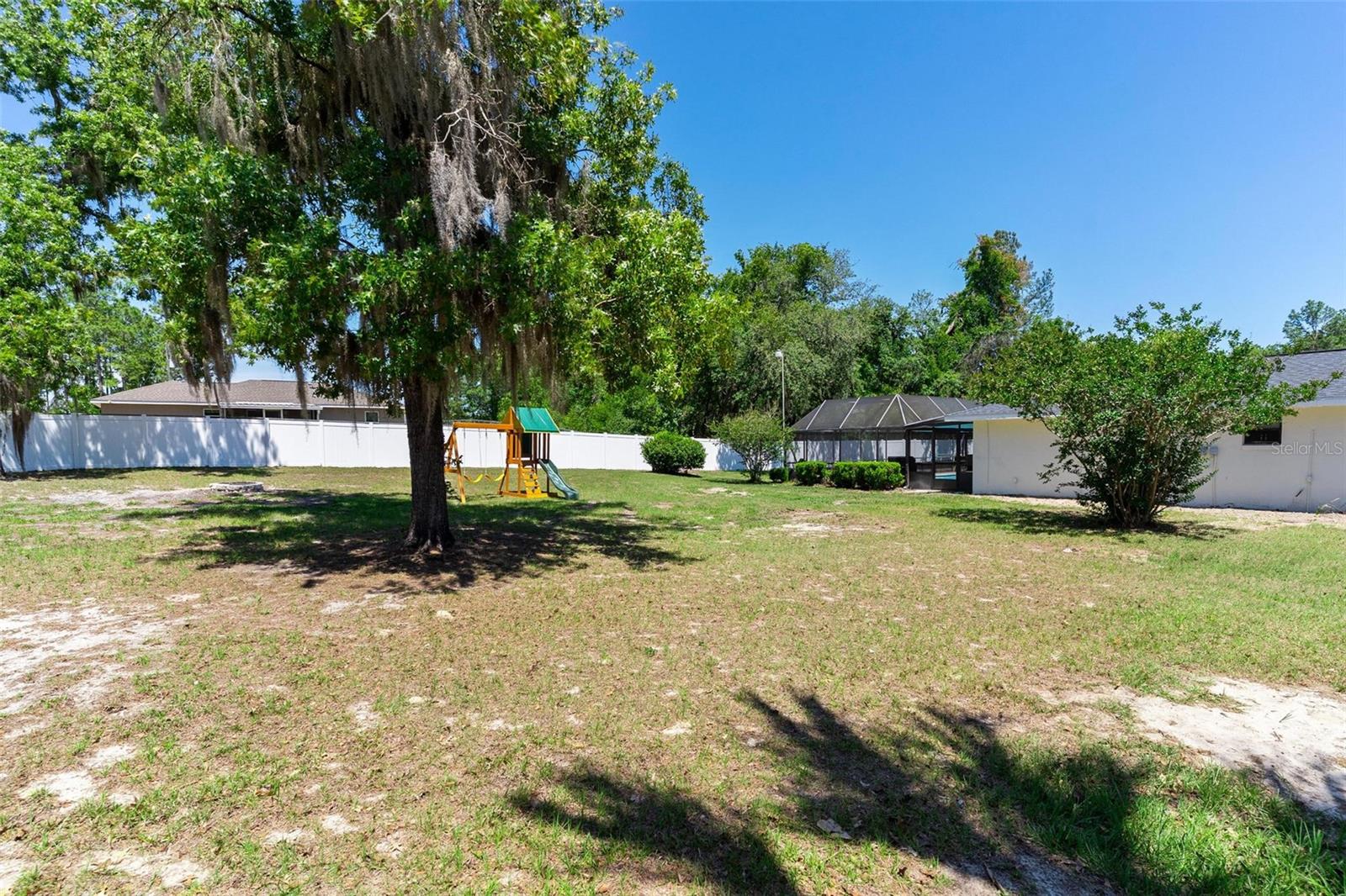 Image 44 of 53 For 5435 165th Street Road