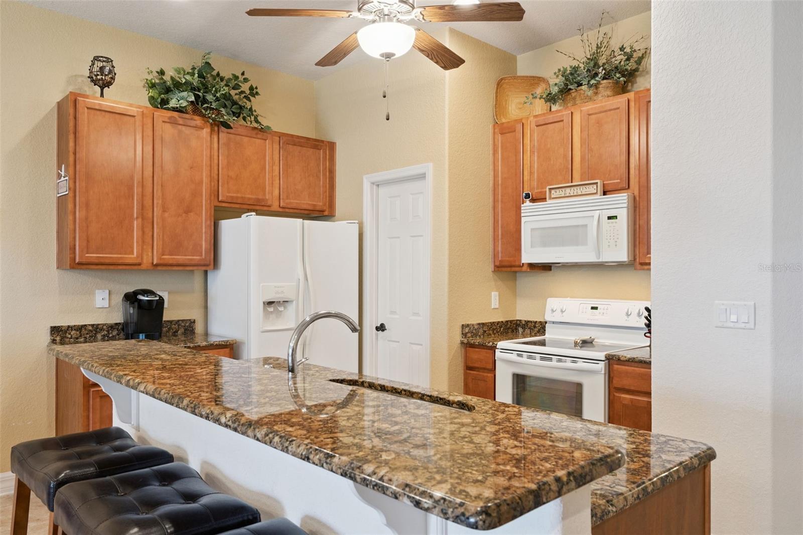 Image 15 of 52 For 1005 Green Gate Boulevard