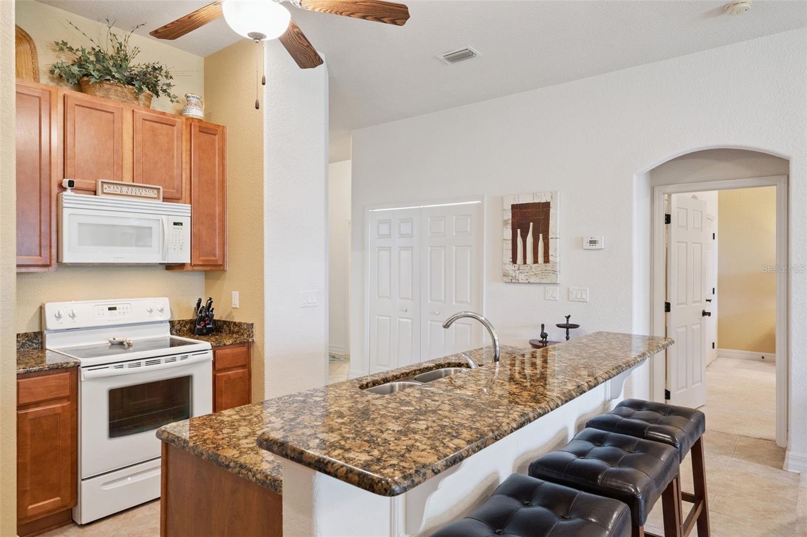 Image 16 of 52 For 1005 Green Gate Boulevard