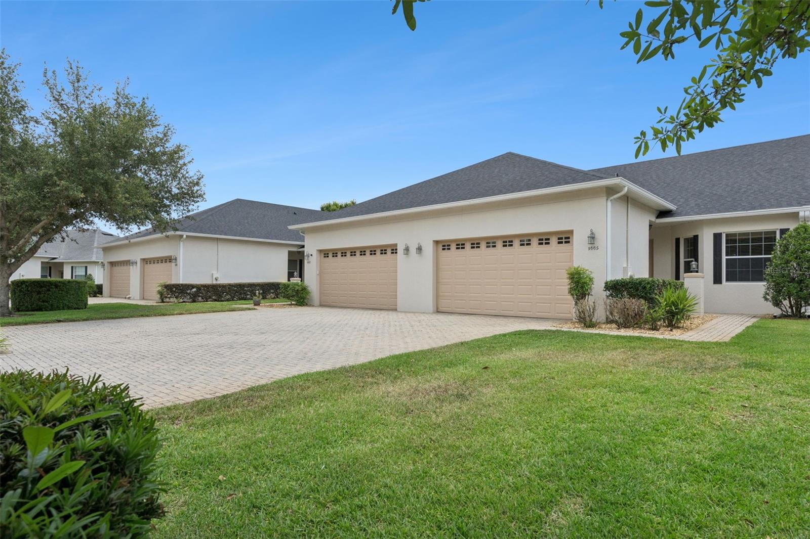 Image 2 of 52 For 1005 Green Gate Boulevard