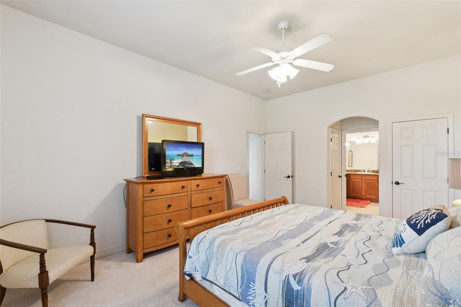 Image 20 of 52 For 1005 Green Gate Boulevard