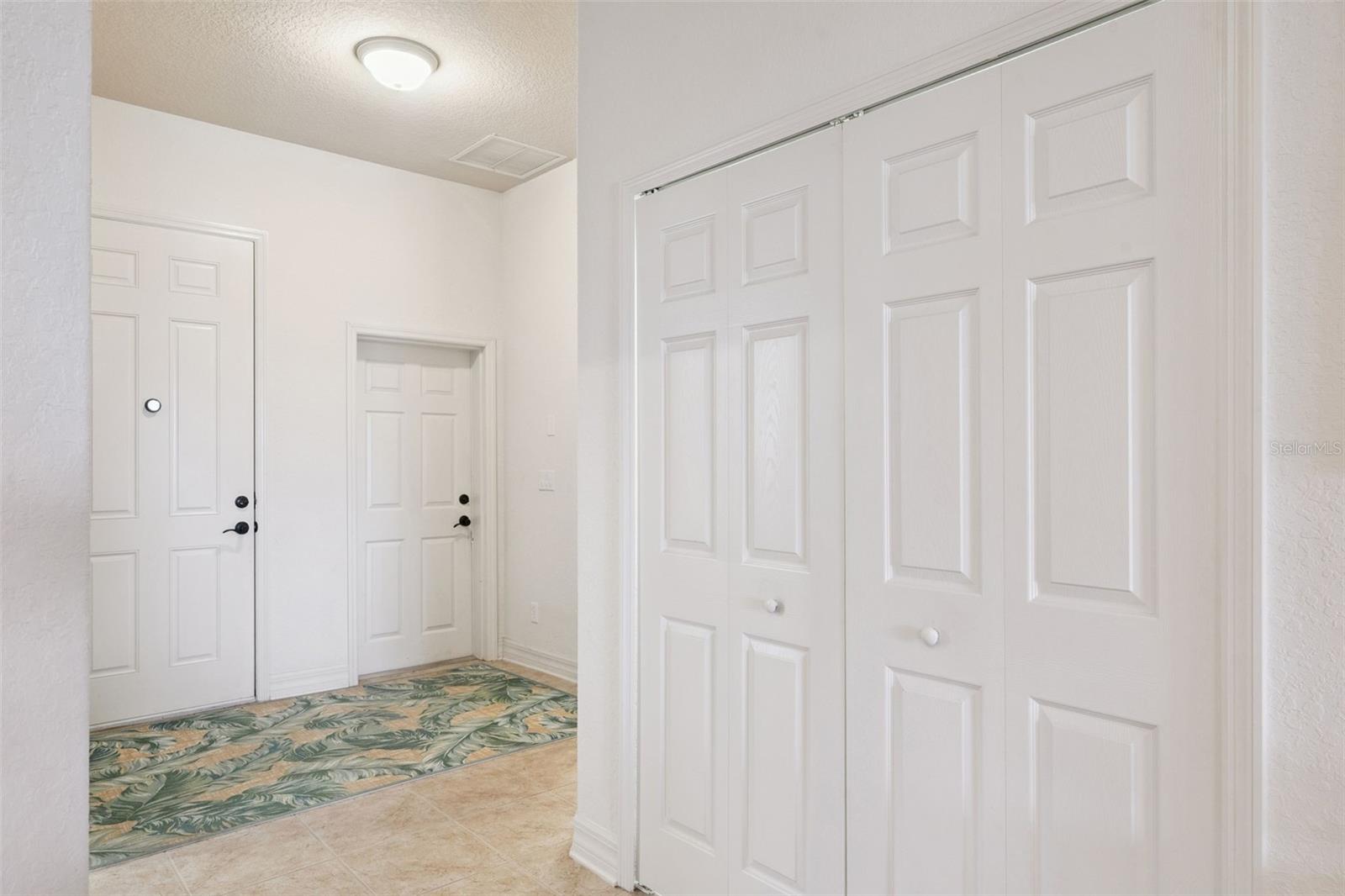 Image 24 of 52 For 1005 Green Gate Boulevard