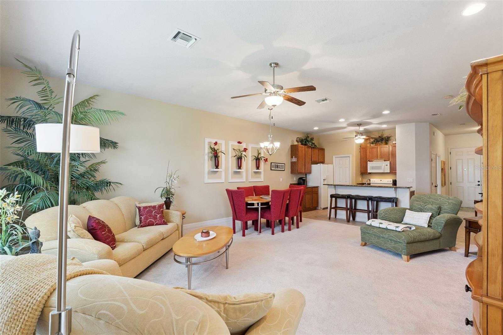 Image 7 of 52 For 1005 Green Gate Boulevard