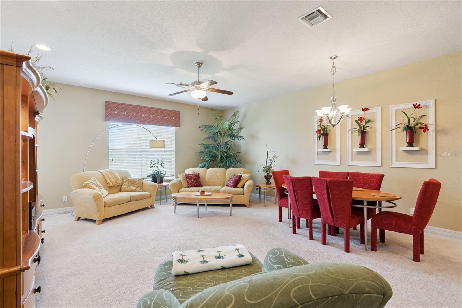Image 9 of 52 For 1005 Green Gate Boulevard