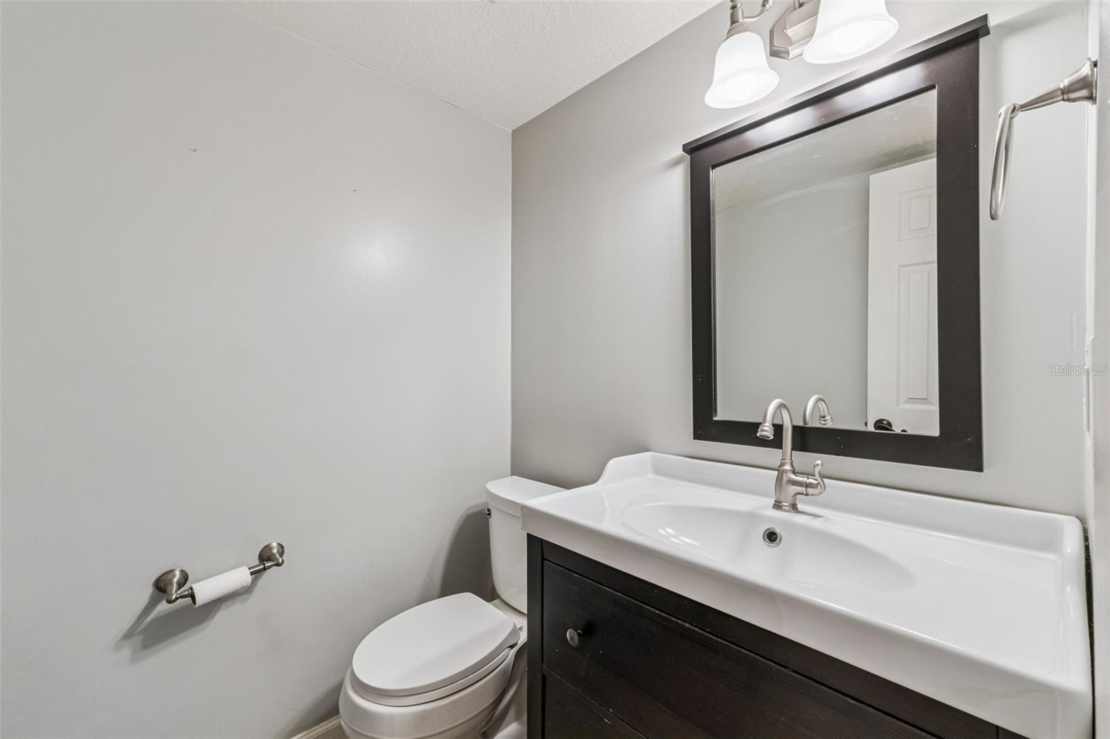 Image 14 of 25 For 721 Galloway Court