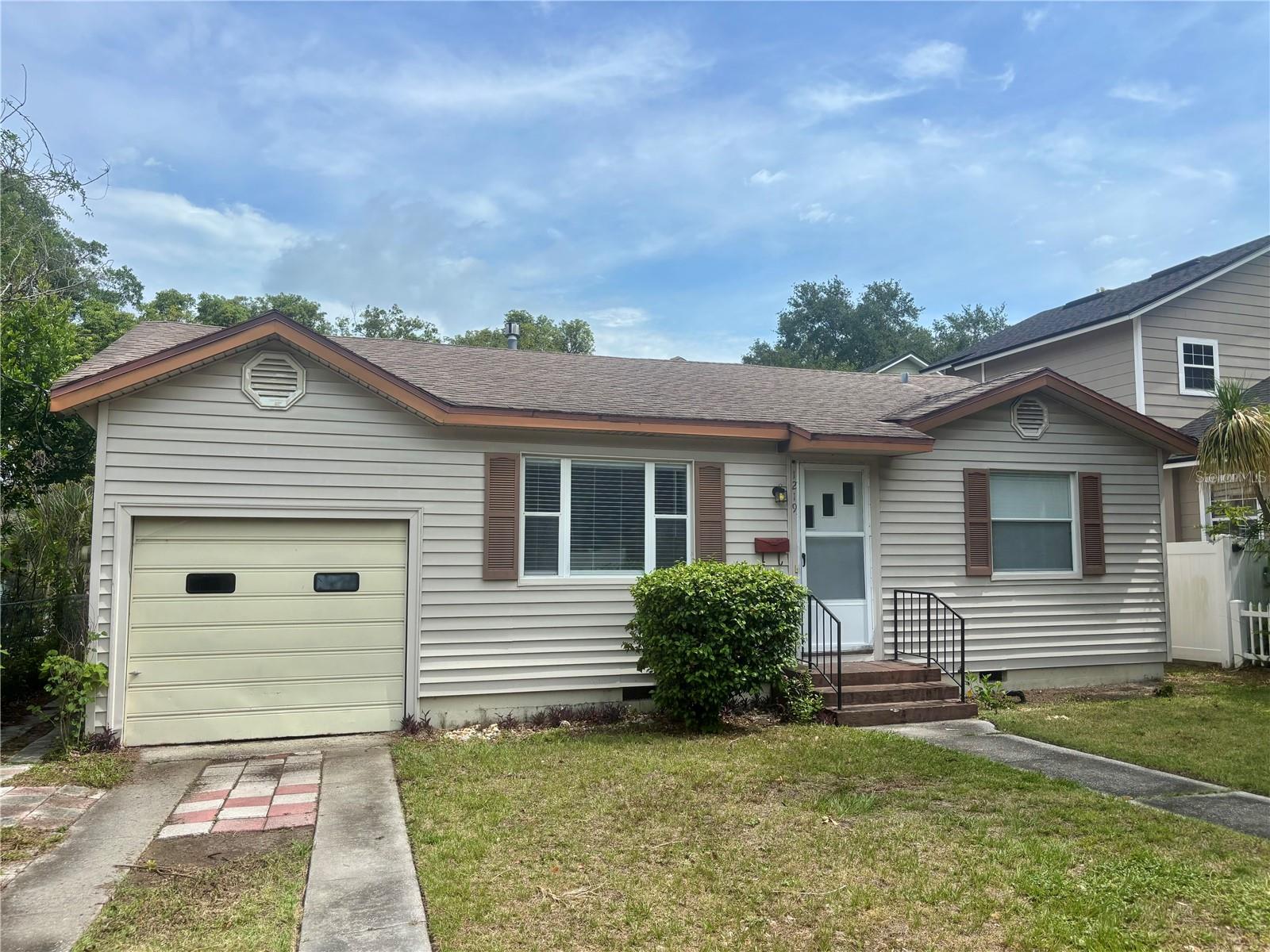 Image 6 of 22 For 1219 Lake Highland Drive