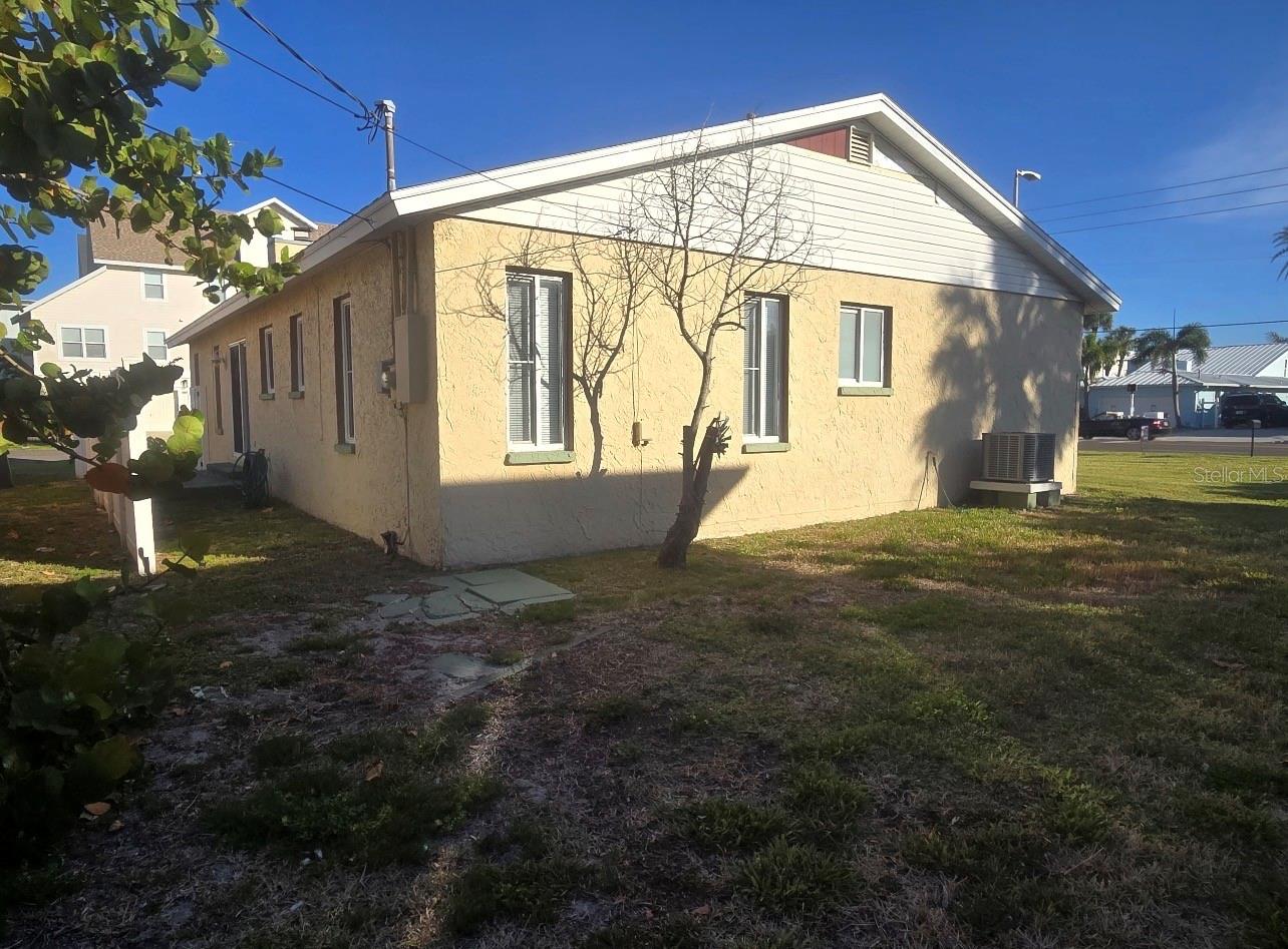 Image 9 of 9 For 16101 Gulf Boulevard