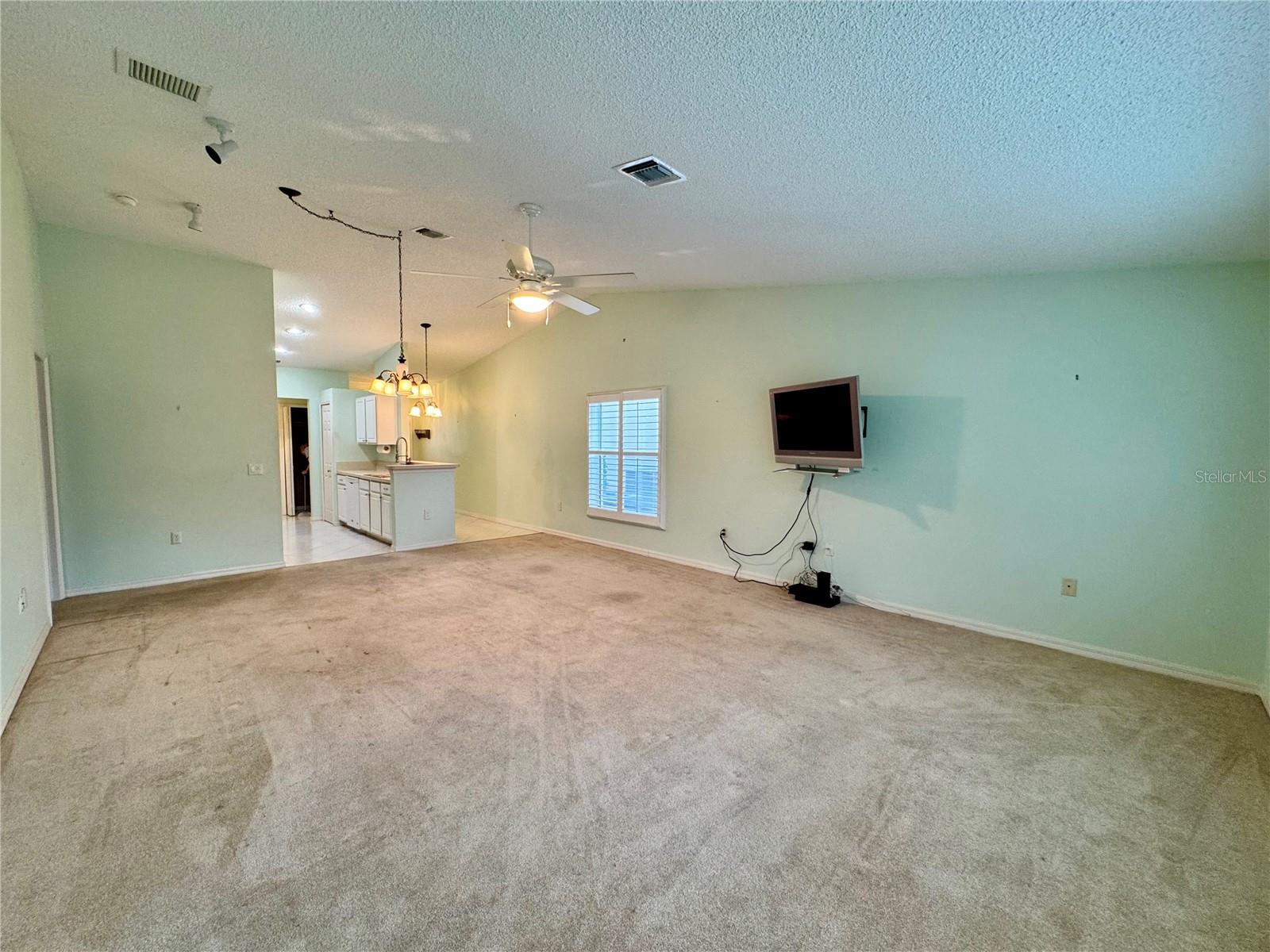 Image 10 of 27 For 549 Golfview Court