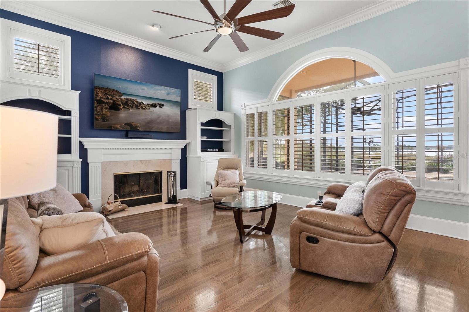 Image 14 of 71 For 1641 Edgewater Drive