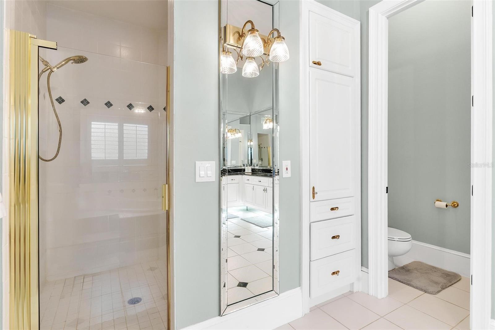 Image 31 of 71 For 1641 Edgewater Drive