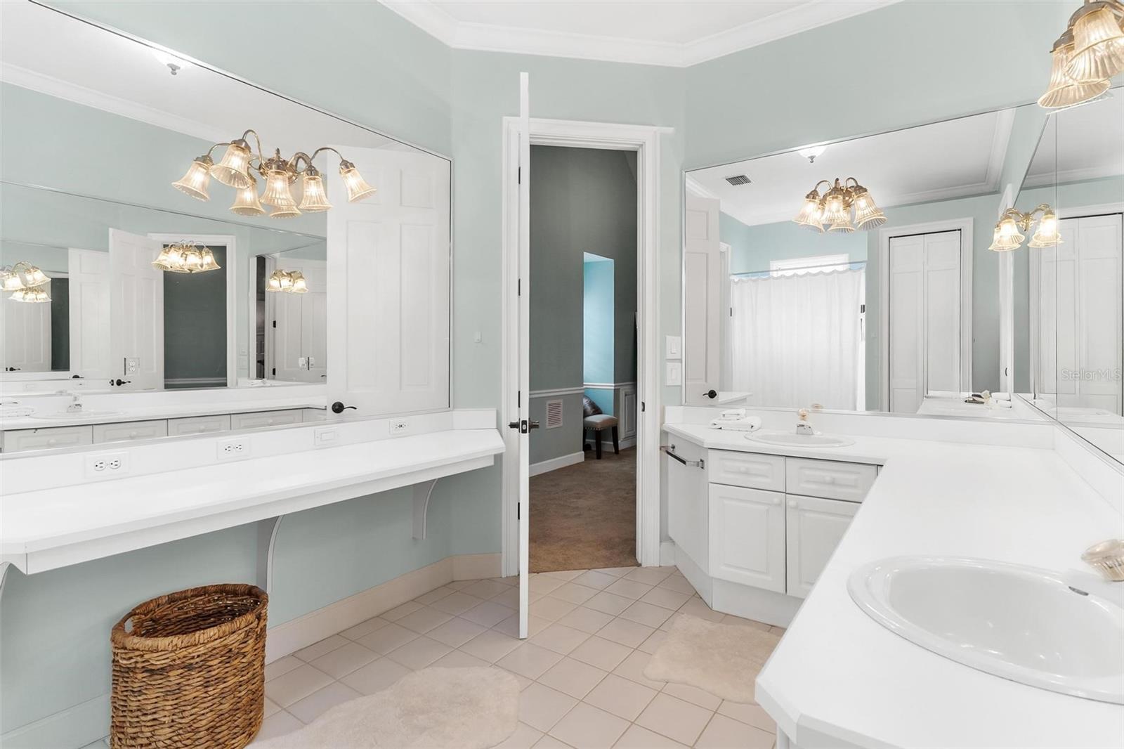 Image 48 of 71 For 1641 Edgewater Drive