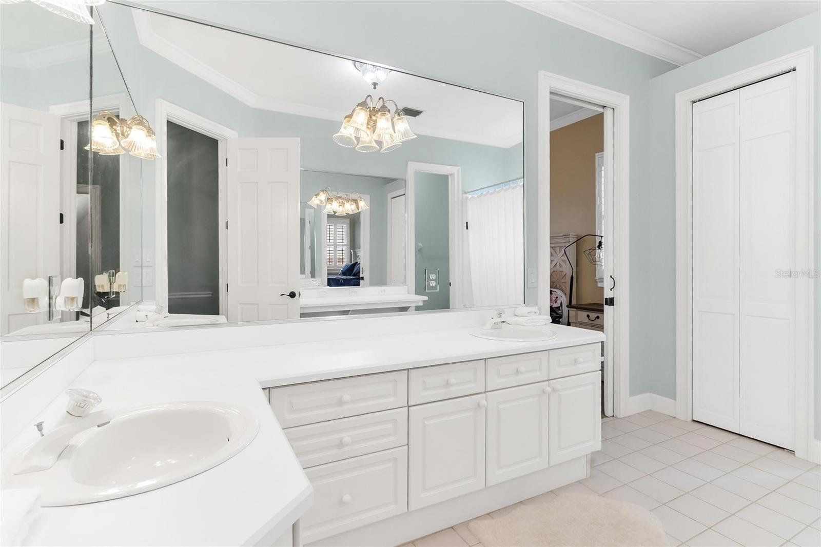 Image 49 of 71 For 1641 Edgewater Drive