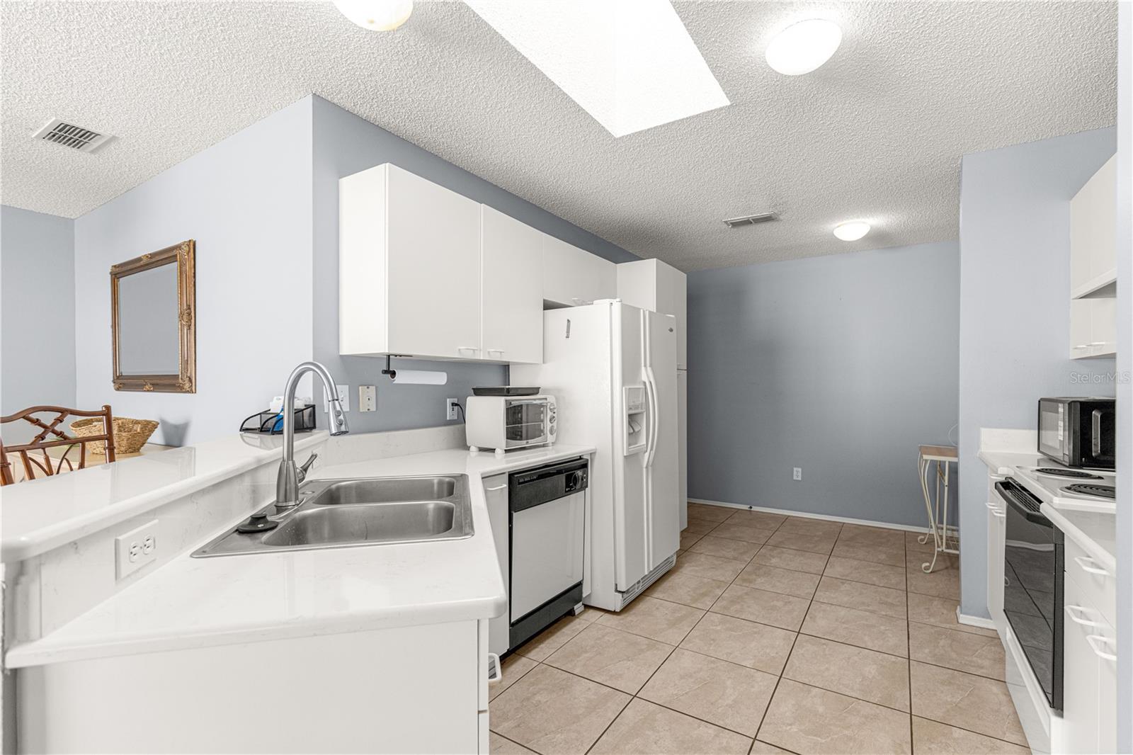 Image 10 of 34 For 2140 Estevez Drive