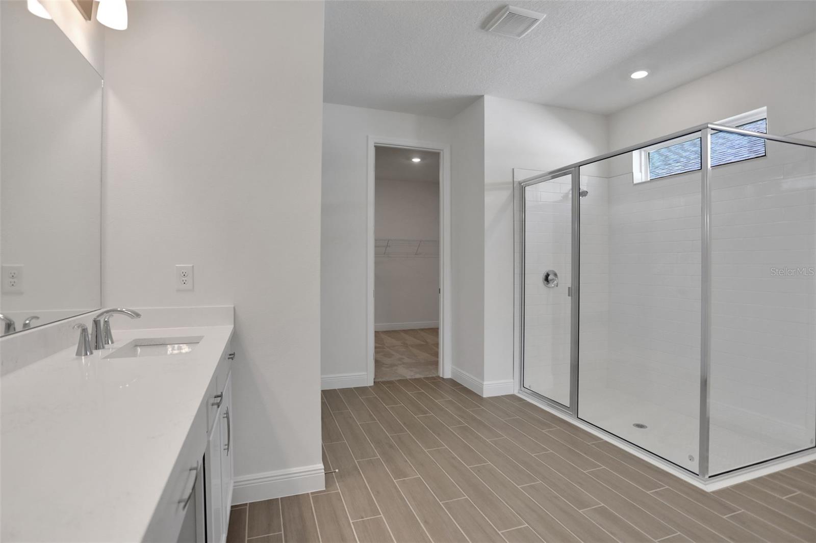 Image 24 of 42 For 7414 Sea Manatee Street