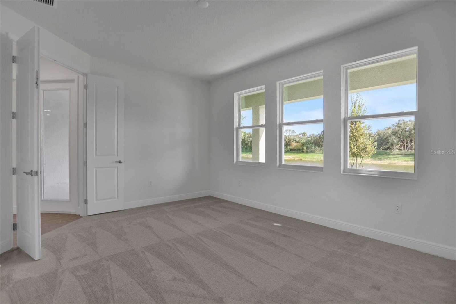 Image 31 of 42 For 7414 Sea Manatee Street