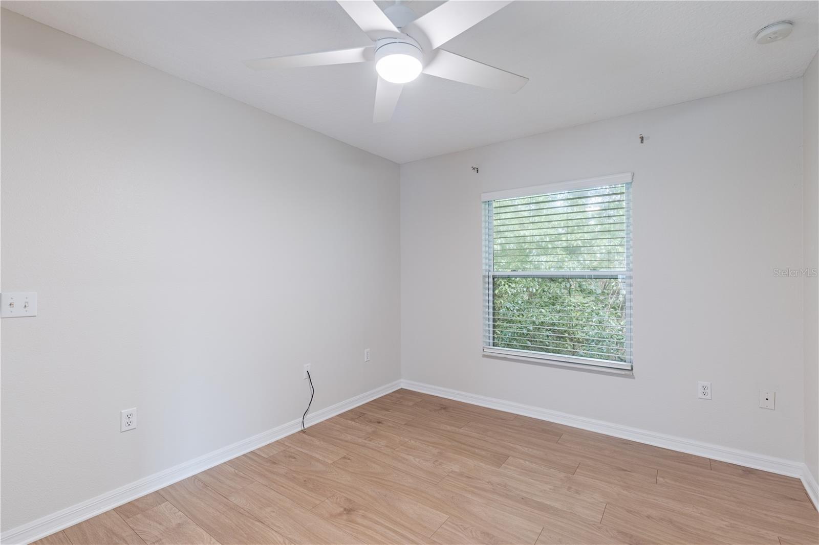 Image 18 of 36 For 31080 Lochmore Circle